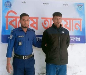 ছাতকে অপারেশন ডেভিল হান্ট   শ্রমিকলীগ নেতা গ্রেফতার 