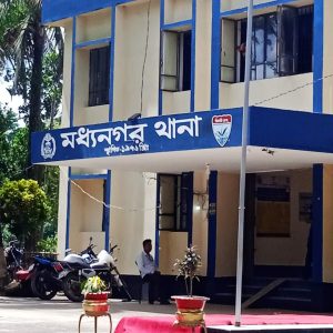 মধ্যনগরে যুবলীগ নেতার গ্রেফতারকে কেন্দ্র করে বিএনপির দুই পক্ষের সংঘর্ষের শঙ্কায় ১৪৪ ধারা জারি