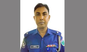 সেই বিতর্কিত ওসি সজীব রহমানকে মধ্যনগর থানা থেকে জনস্বার্থে বদলি